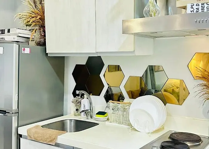 East Bay Residences Staycation Near Alabang Tollgate Slex Festival Mall Skyway Sucat Naia Airport Apartamento *