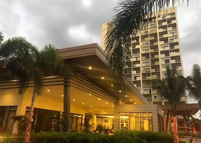 East Bay Residences Staycation Near Alabang Tollgate Slex Festival Mall Skyway Sucat Naia Airport